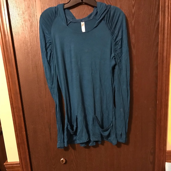 Blue hooded shirt - Picture 1 of 1